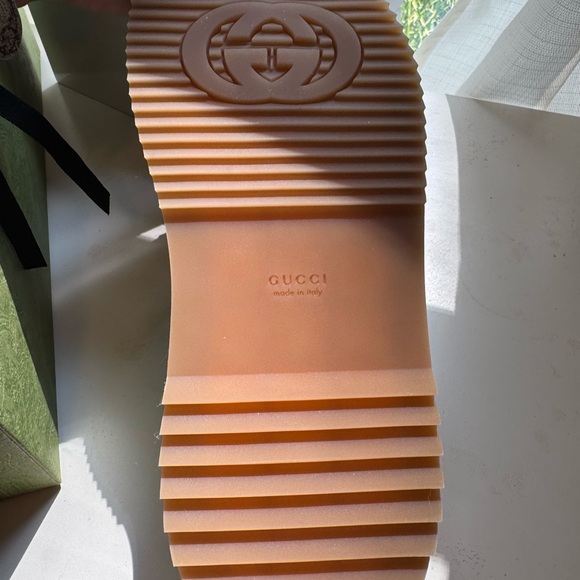 NIB Authentic Gucci Angelina platform slides - Picture 6 of 10